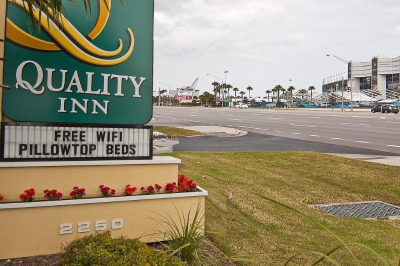 Quality Inn Daytona Speedway - I-95 Παραλία Ντειτόνα Εξωτερικό φωτογραφία